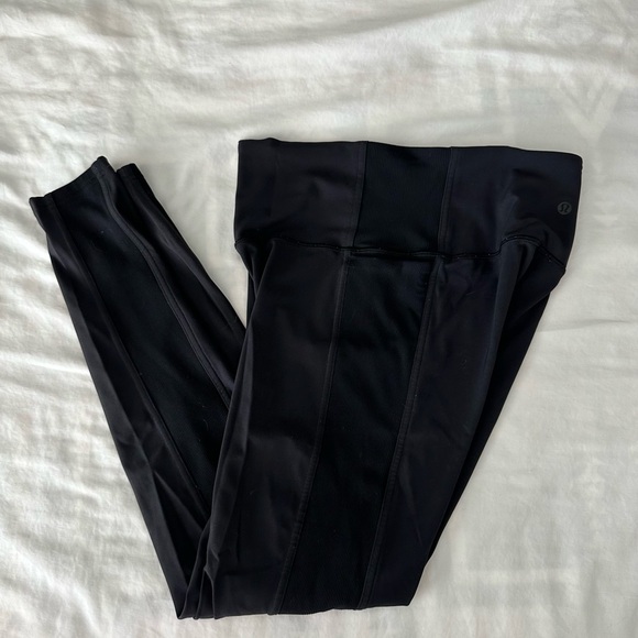 Lululemon wunder under high rise right -  rib 28 inch inseam - size 8 - Picture 6 of 8